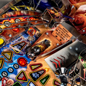 Máquina de Pinball Iron Maidem Pro Stern 18